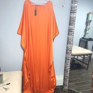 Gorgegous Custom Orange, Floor Lenght with two side pockets